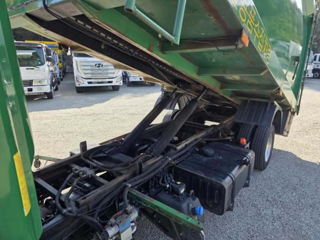 medium and large cargo apChoukJingae - Vista 12