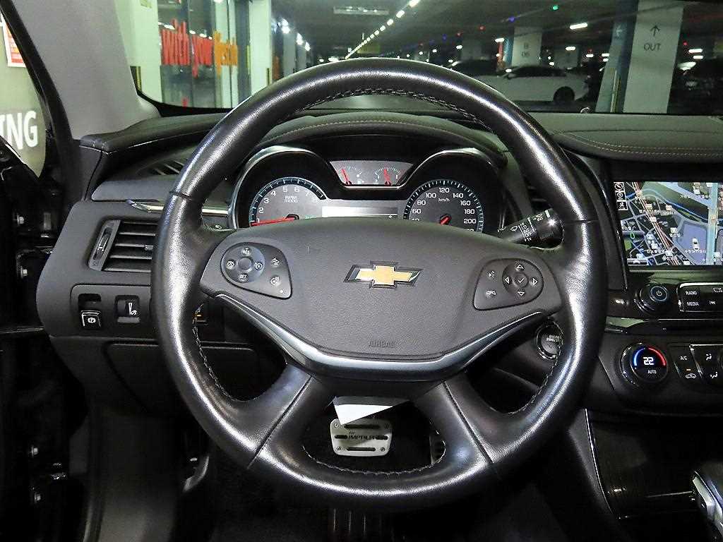 Chevrolet Impala - Vista 8