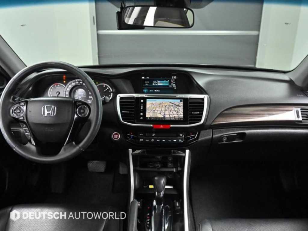 Honda Accord - Vista 7