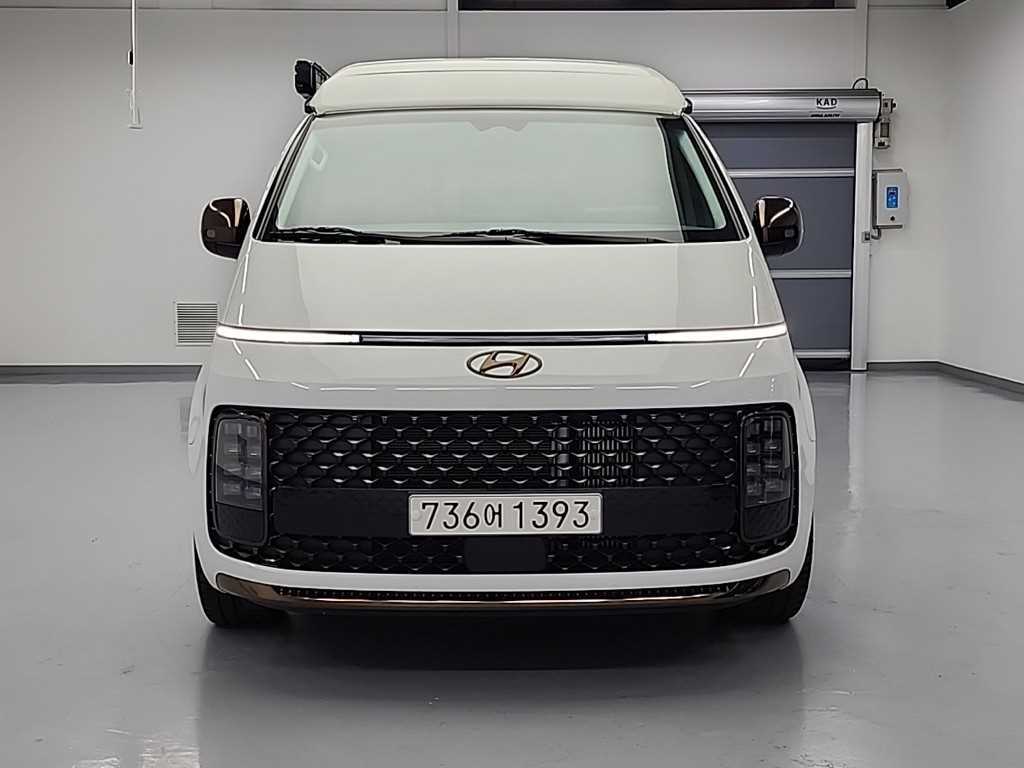 HYUNDAI Staria - Vista 2