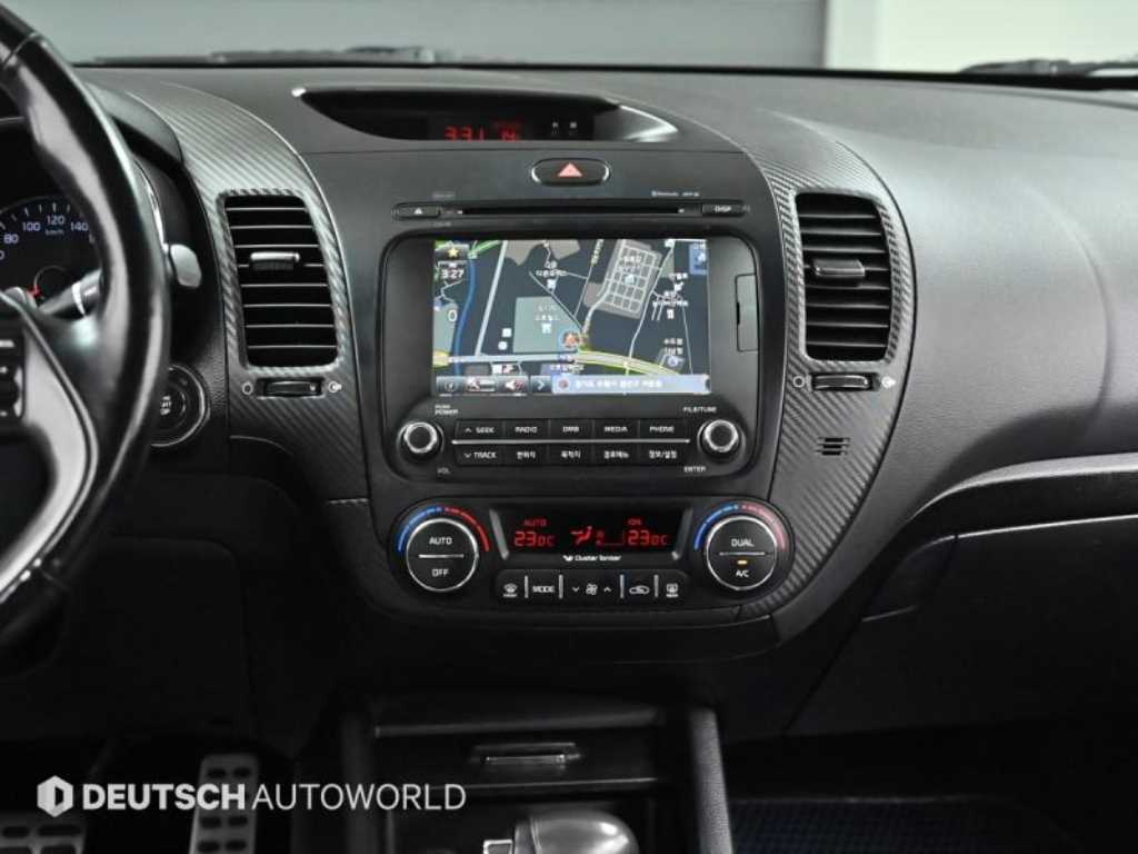 KIA K3 2015 Plateado - Importación desde Corea - HF Imports Iquique - Foto 14