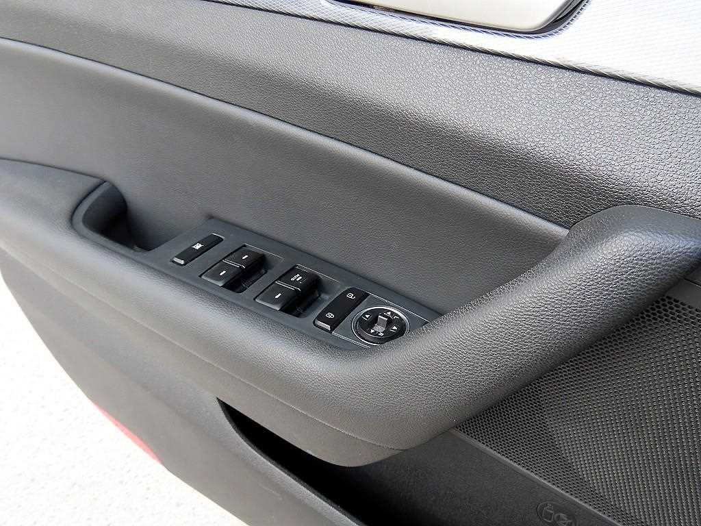 HYUNDAI Sonata - Vista 11