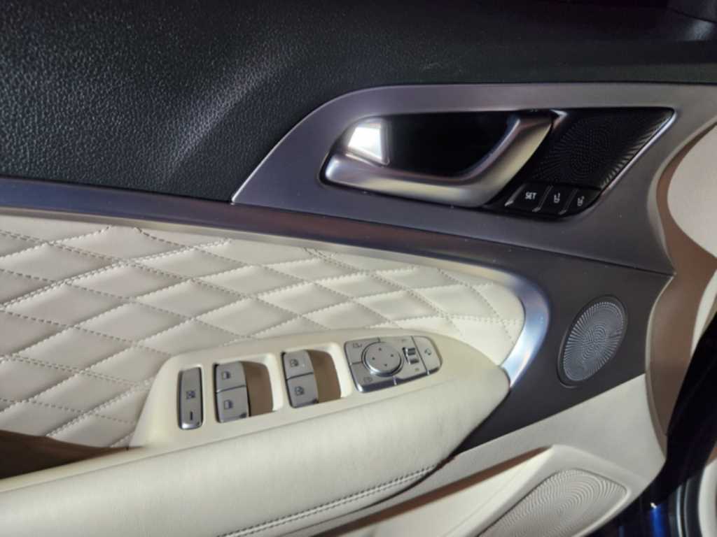 Genesis G70 - Vista 8