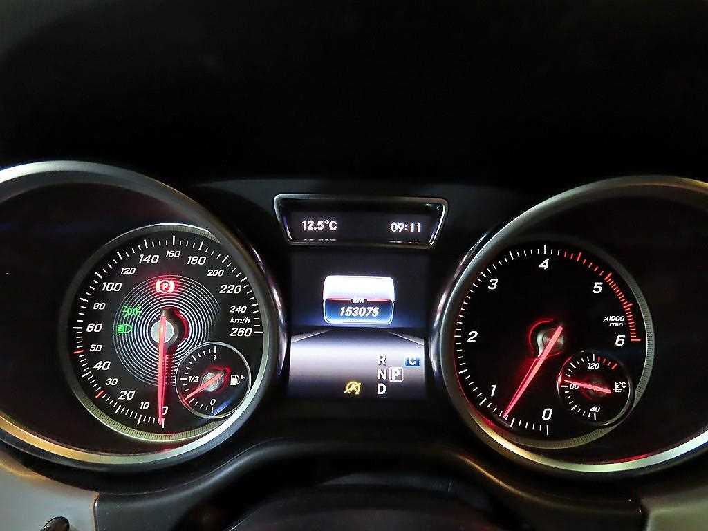 Mercedes Benz GLE Class - Vista 9