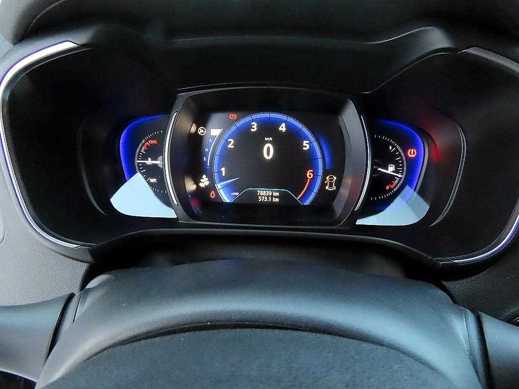 SAMSUNG QM6 - Vista 9