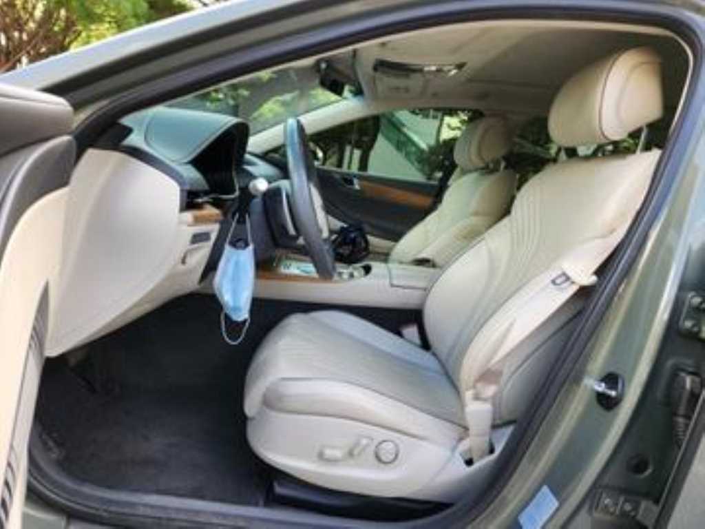 Genesis G80 - Vista 6