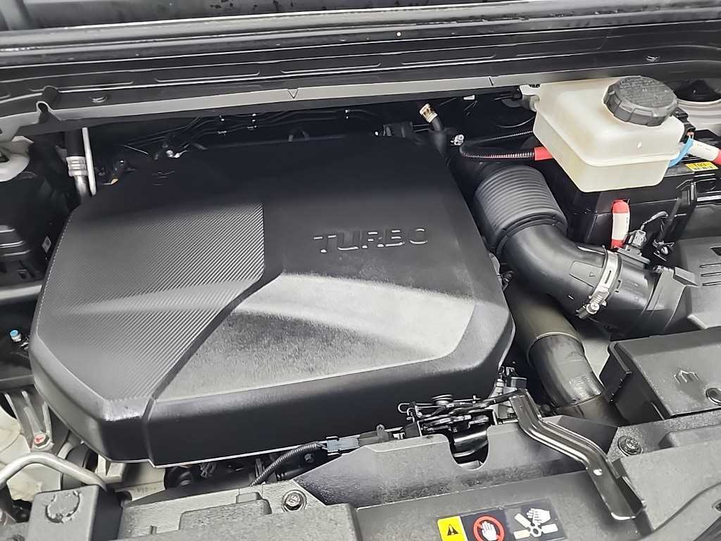 HYUNDAI Staria - Vista 5