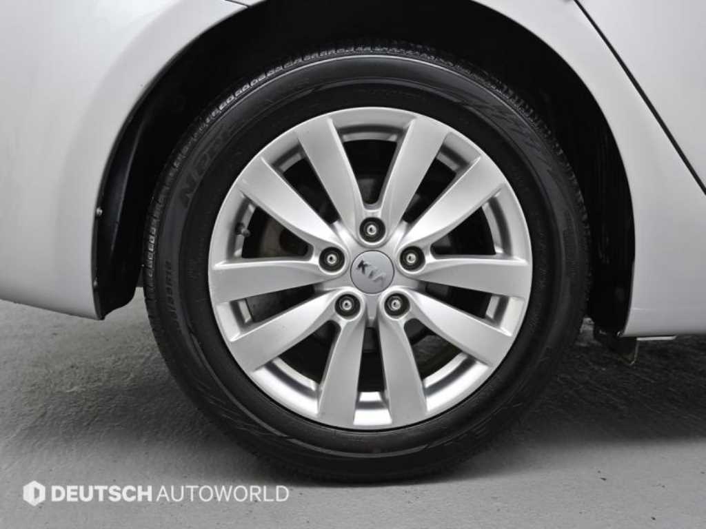 KIA K3 - Vista 5
