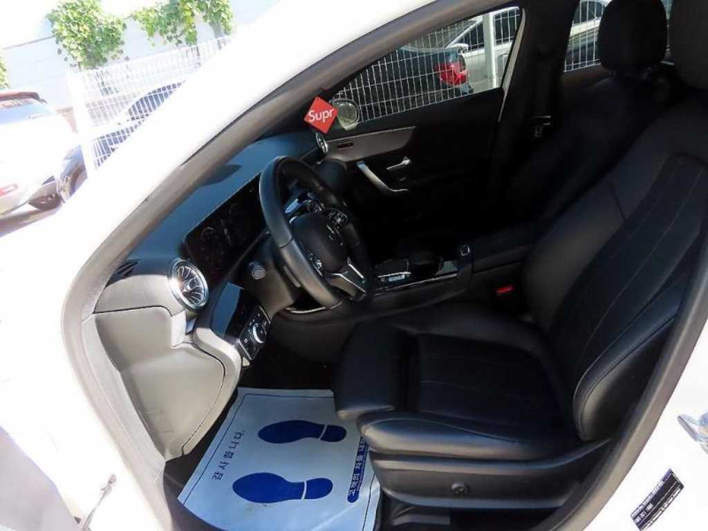 Mercedes Benz A Class - Vista 5