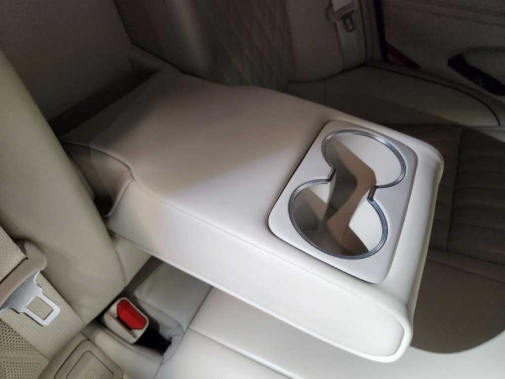 Genesis G70 - Vista 11