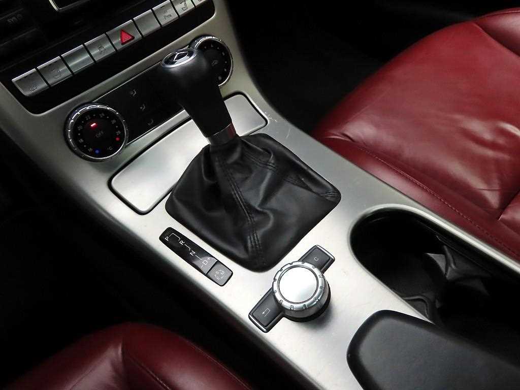 Mercedes Benz SLK Class - Vista 10