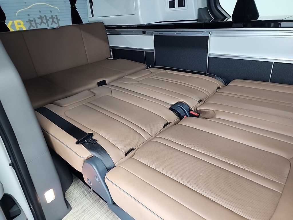 HYUNDAI Staria - Vista 11