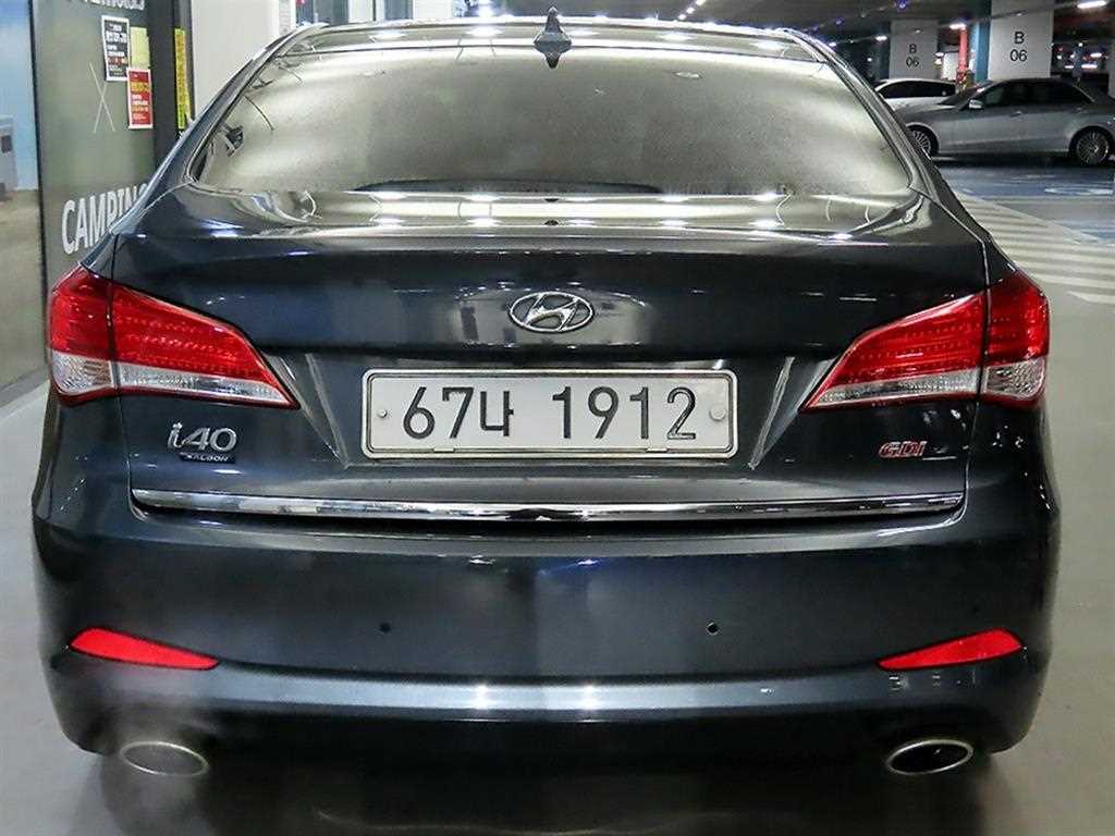 HYUNDAI i40 - Vista 5