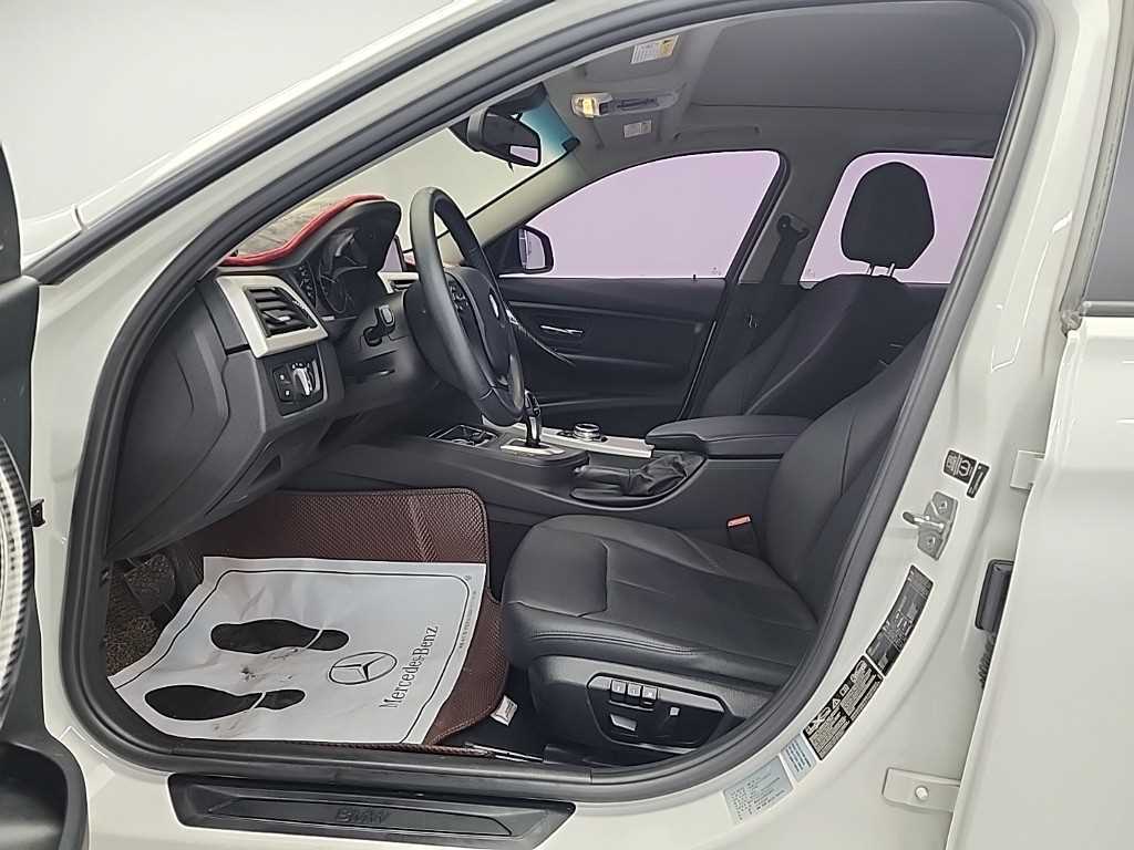 BMW 3 series - Vista 11