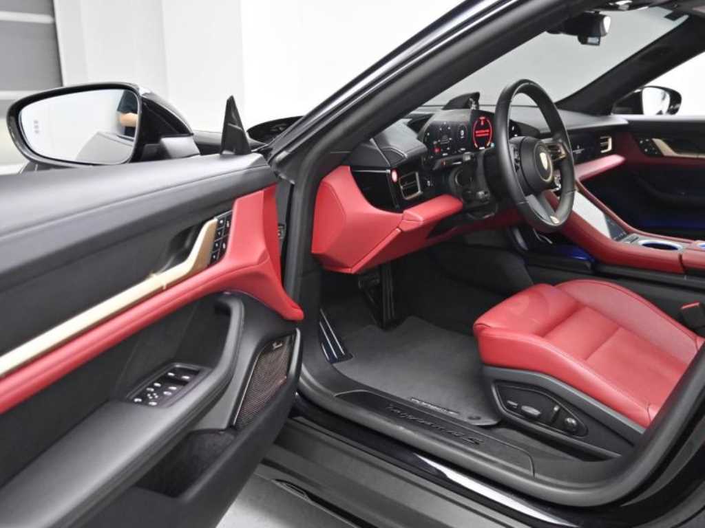 Porsche Taycan - Vista 11