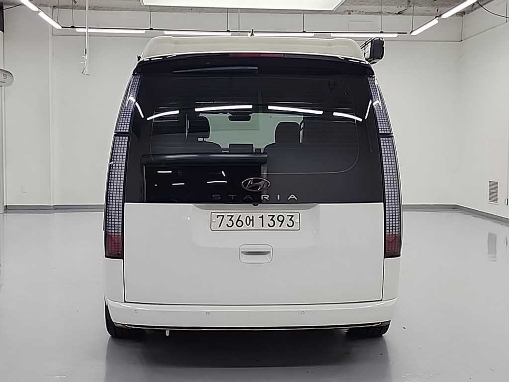 HYUNDAI Staria - Vista 3