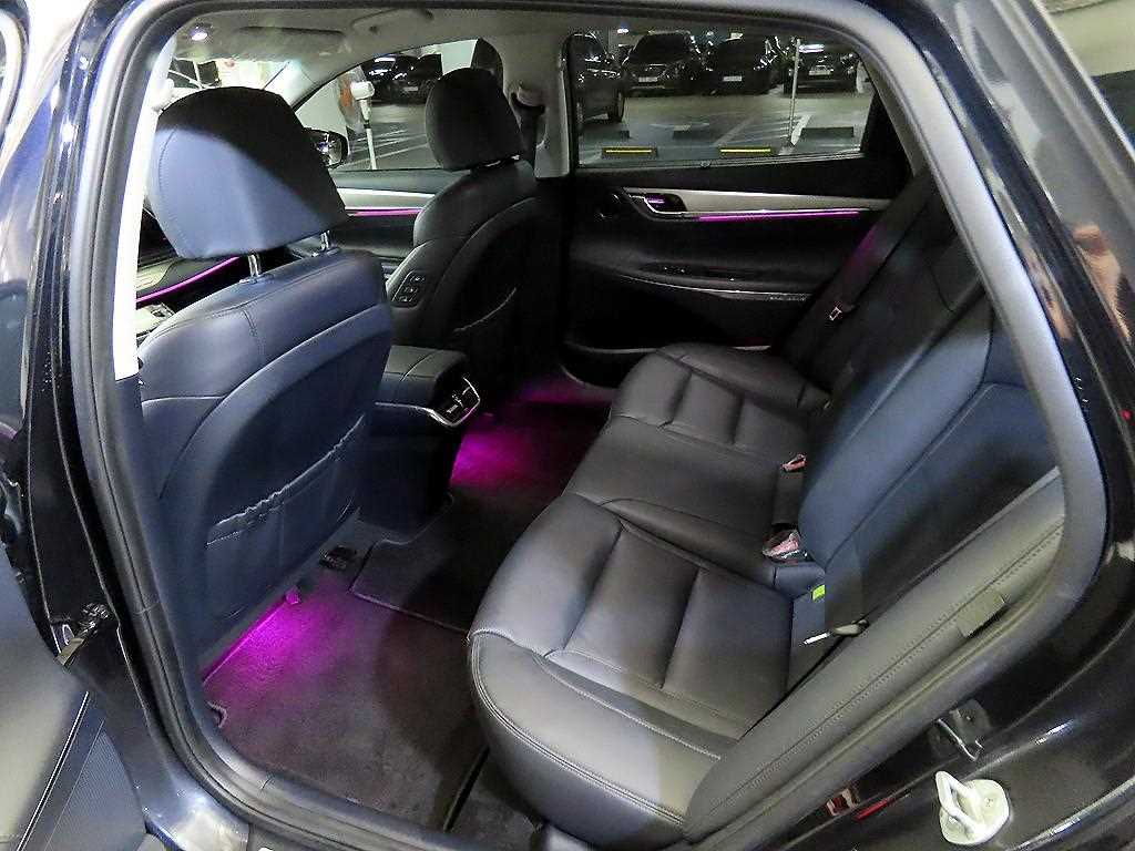 HYUNDAI Grandeur - Vista 7