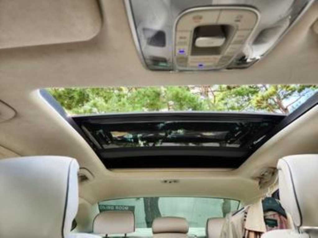 Genesis G80 - Vista 10