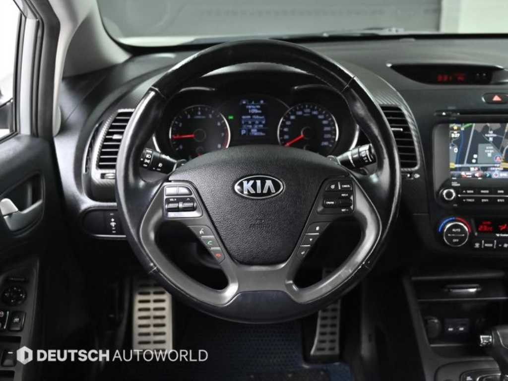 KIA K3 2015 Plateado - Importación desde Corea - HF Imports Iquique - Foto 13