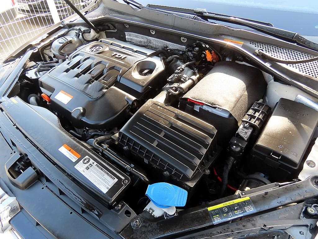 Volkswagen Golf 2013 Blanco - Importación desde Corea - HF Imports Iquique - Foto 18