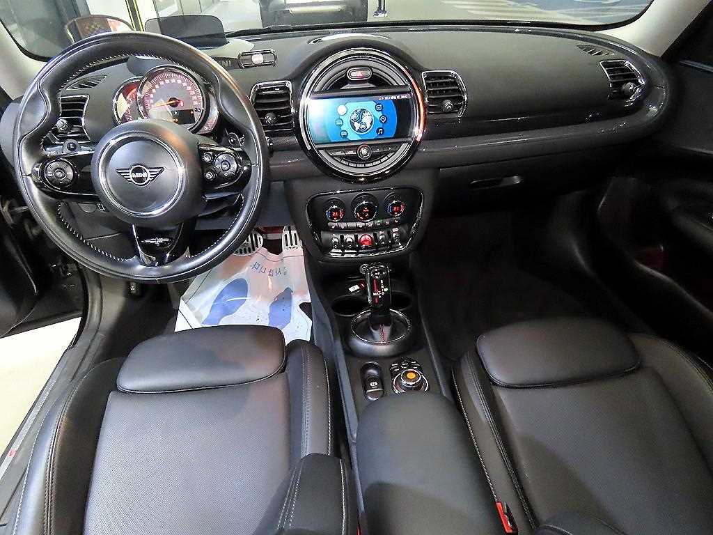 Mini Clubman - Vista 10