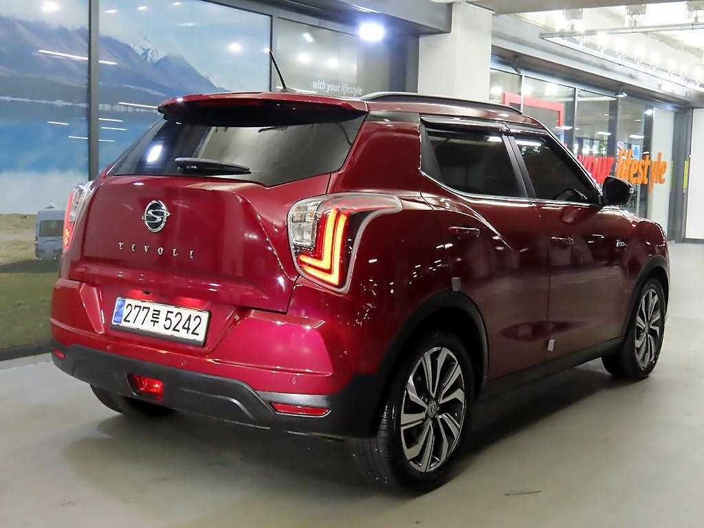 Ssangyong Tivoli - Vista 4