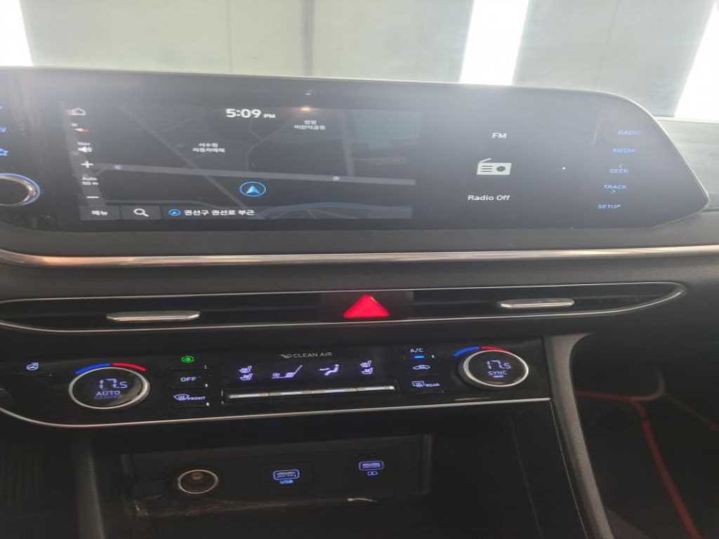 HYUNDAI Sonata - Vista 6