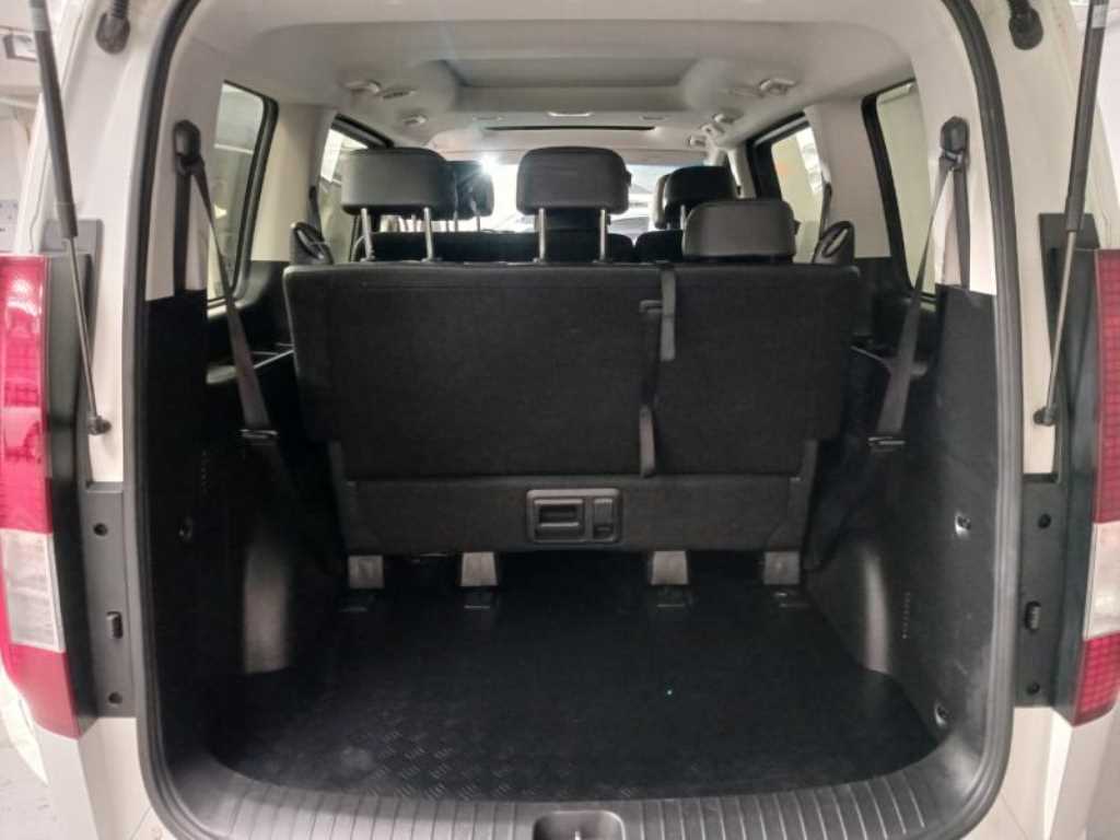 HYUNDAI Staria 2022 Blanco - Importación desde Corea - HF Imports Iquique - Foto 18