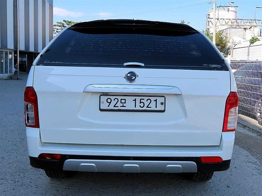 Ssangyong Korando - Vista 4