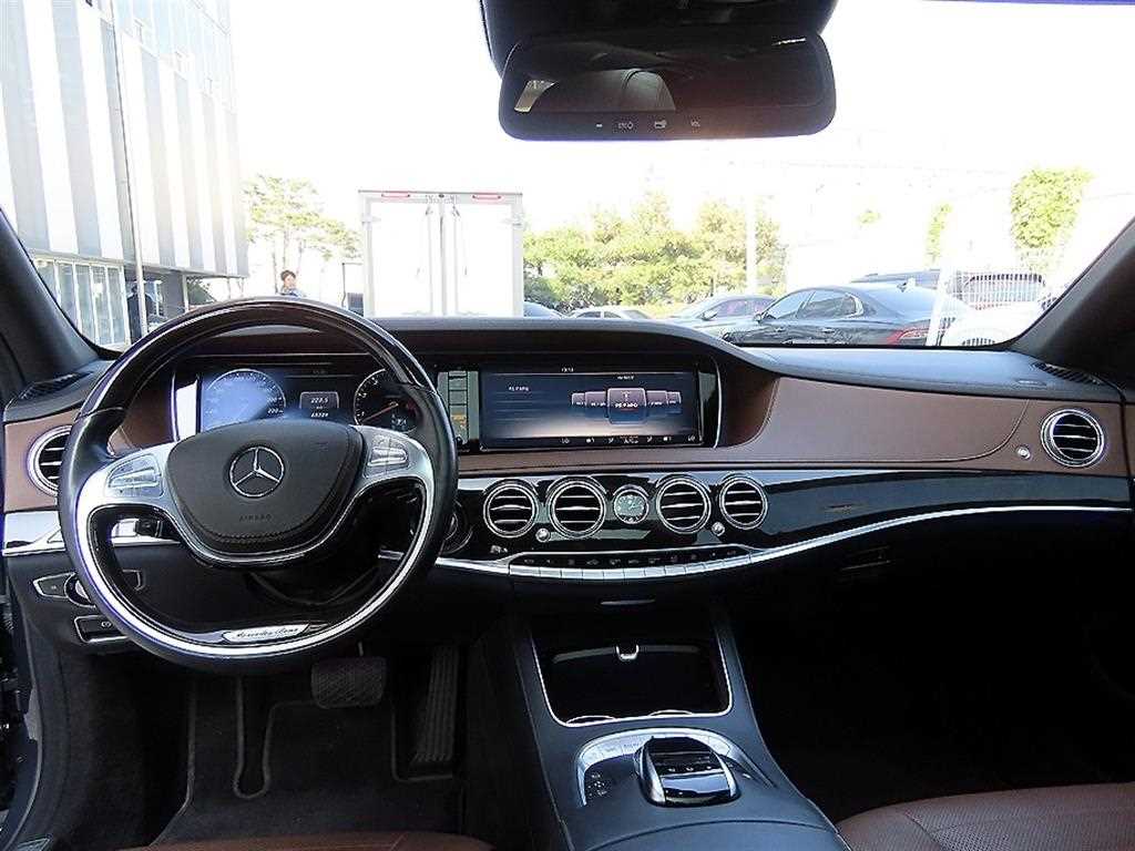 Mercedes Benz S Class - Vista 7