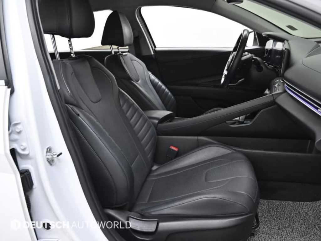 HYUNDAI Avante - Vista 10