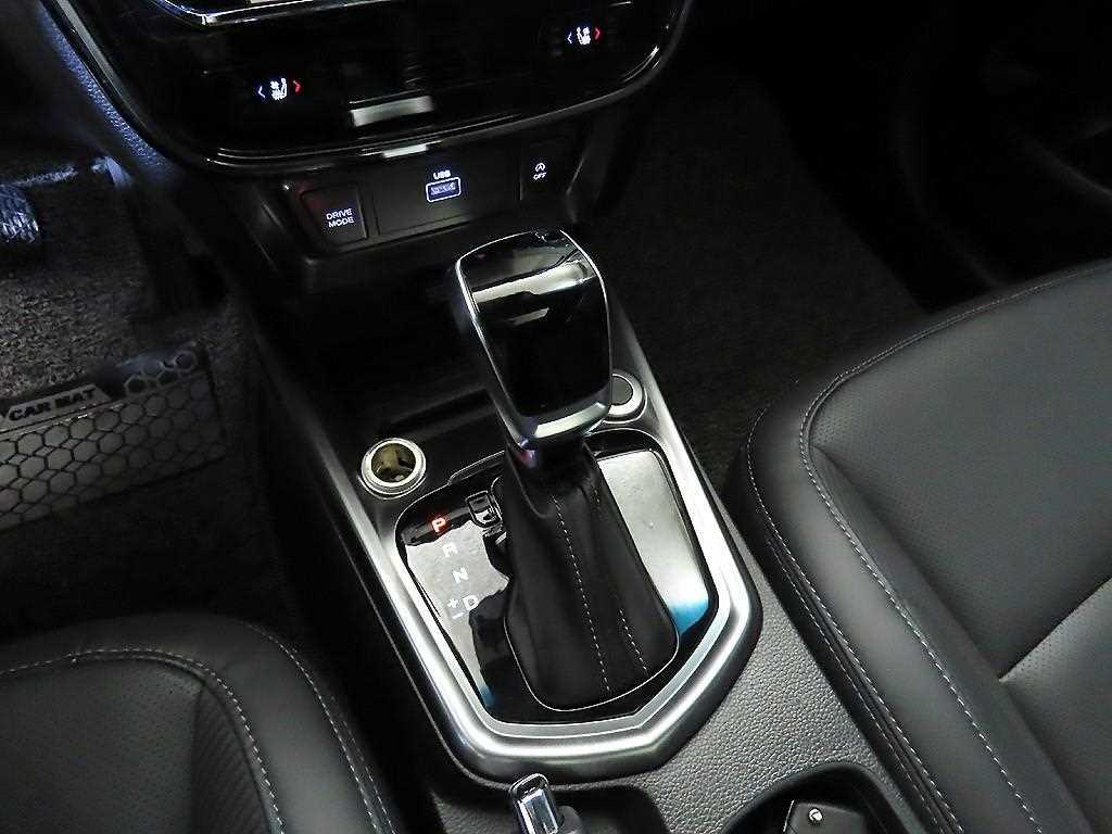 Ssangyong Tivoli - Vista 12