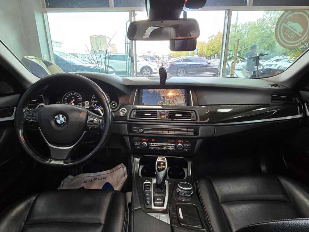 BMW 5 Series - Vista 10
