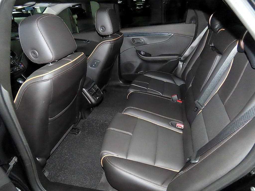 Chevrolet Impala - Vista 7