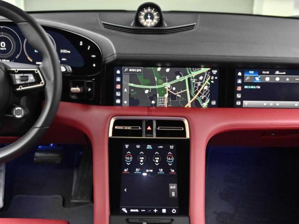 Porsche Taycan 2024 Negro - Importación desde Corea - HF Imports Iquique - Foto 14