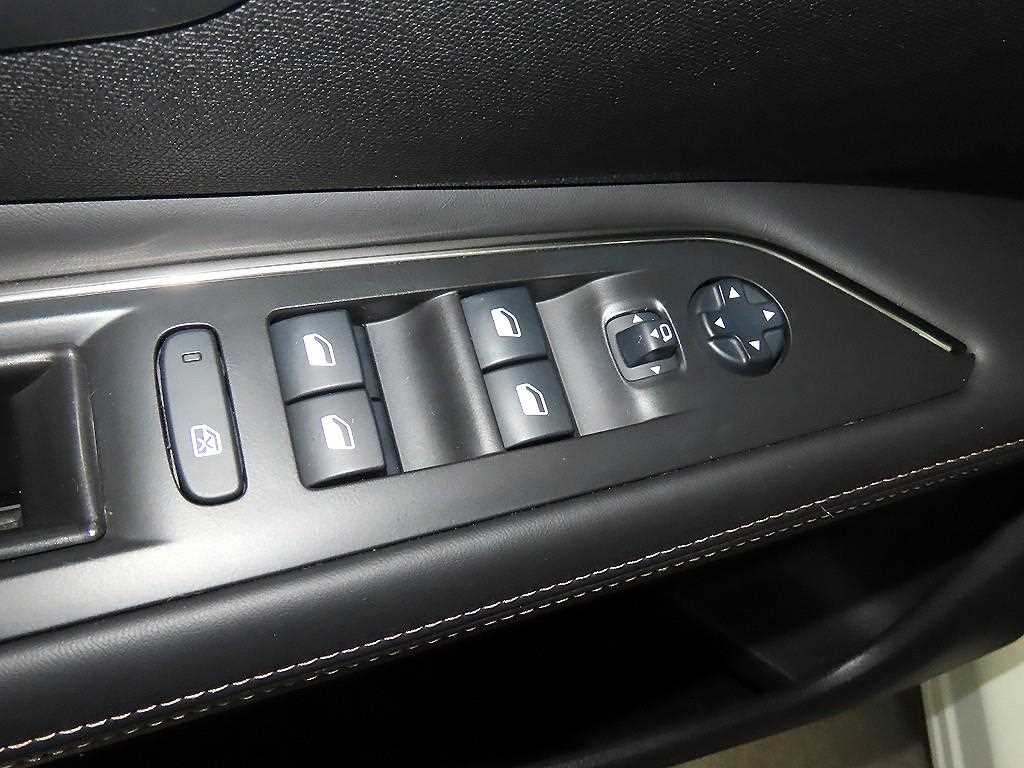 Peugeot 3008 2018 Blanco - Importación desde Corea - HF Imports Iquique - Foto 13