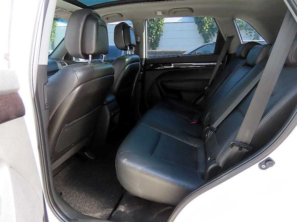 KIA Sorento - Vista 6