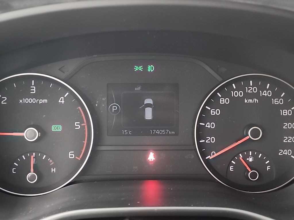 KIA Sportage - Vista 6