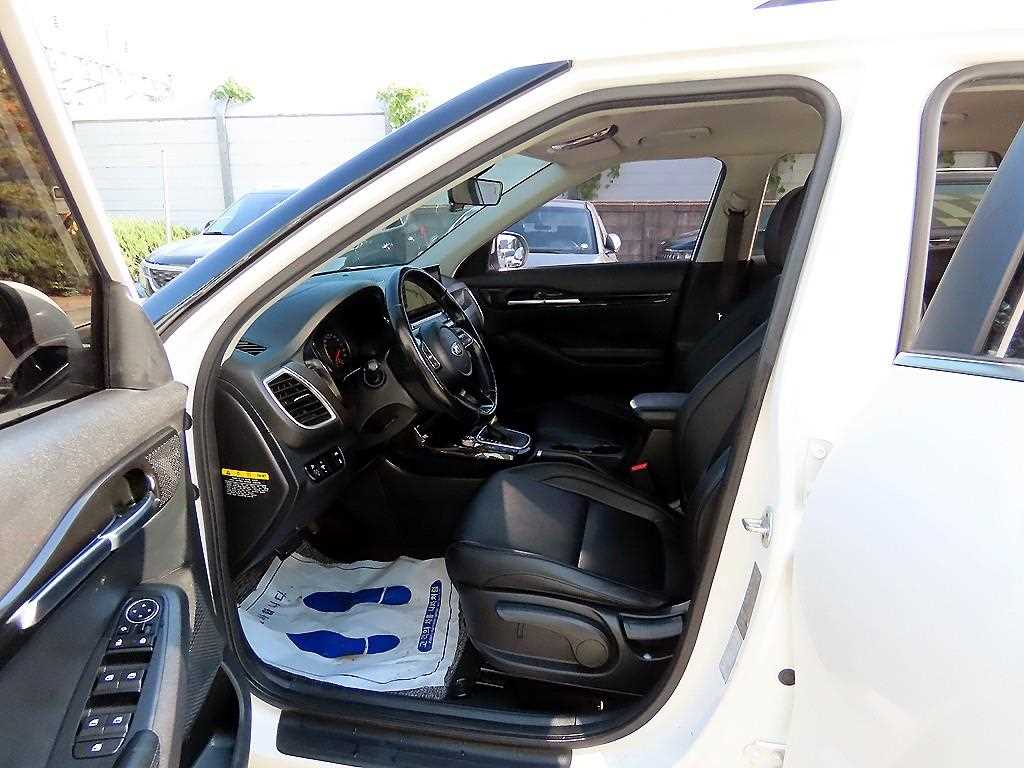 KIA Seltos - Vista 5