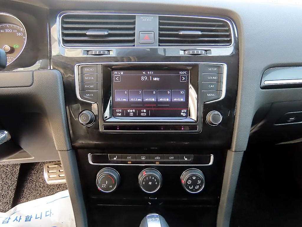 Volkswagen Golf - Vista 12