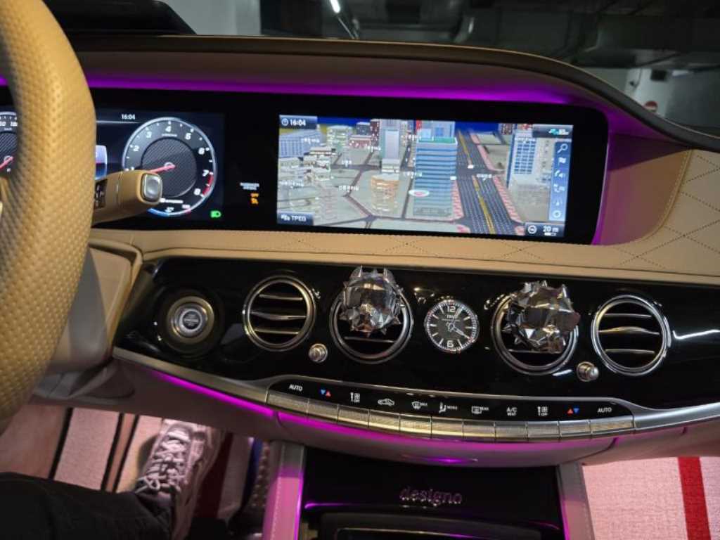 Mercedes Benz S Class - Vista 12