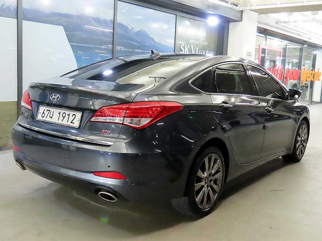 HYUNDAI i40 - Vista 4