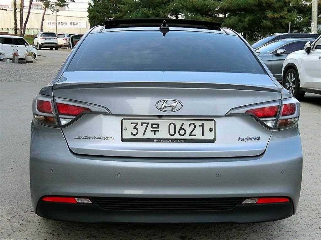 HYUNDAI Sonata - Vista 4