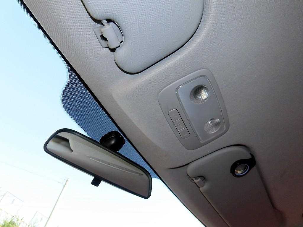 HYUNDAI Starex 2016 Blanco - Importación desde Corea - HF Imports Iquique - Foto 15