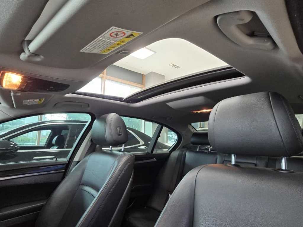 BMW 5 Series - Vista 11