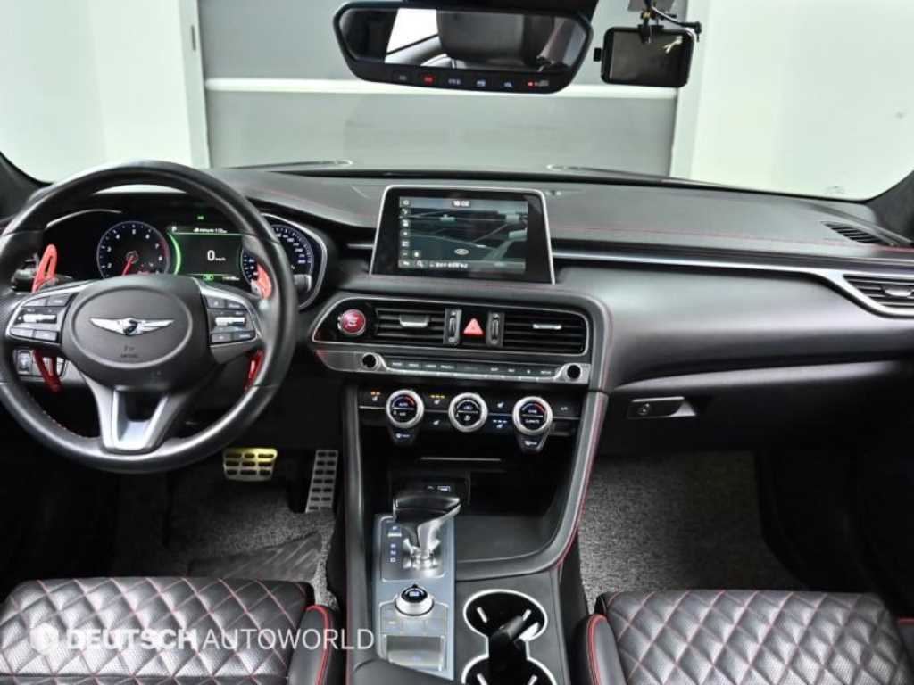 Genesis G70 - Vista 7