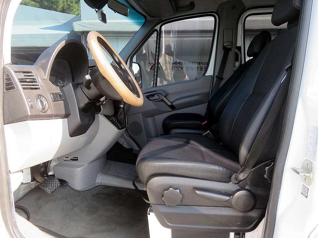 Mercedes Benz Sprinter - Vista 6