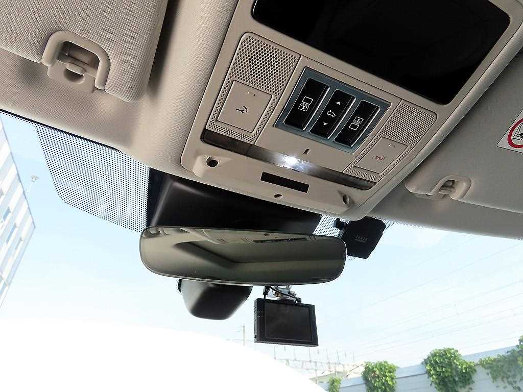 Land Rover Discovery 2018 Blanco - Importación desde Corea - HF Imports Iquique - Foto 14