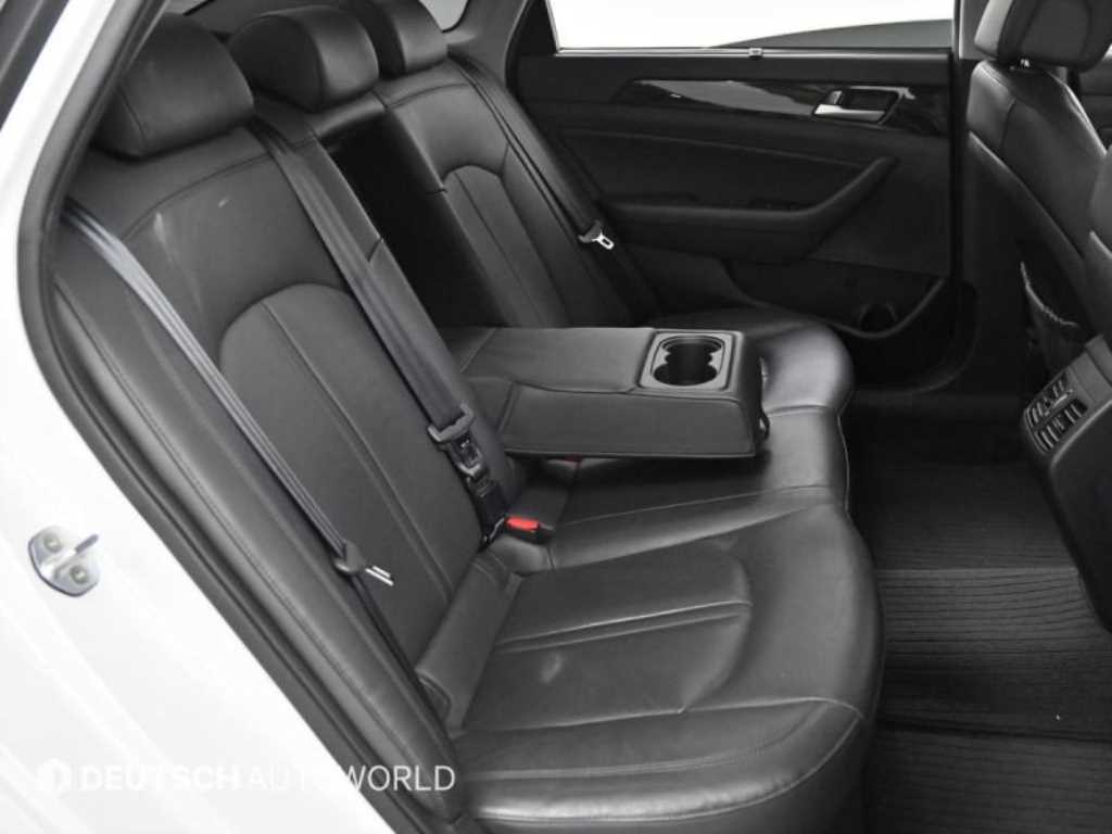 HYUNDAI Sonata - Vista 12