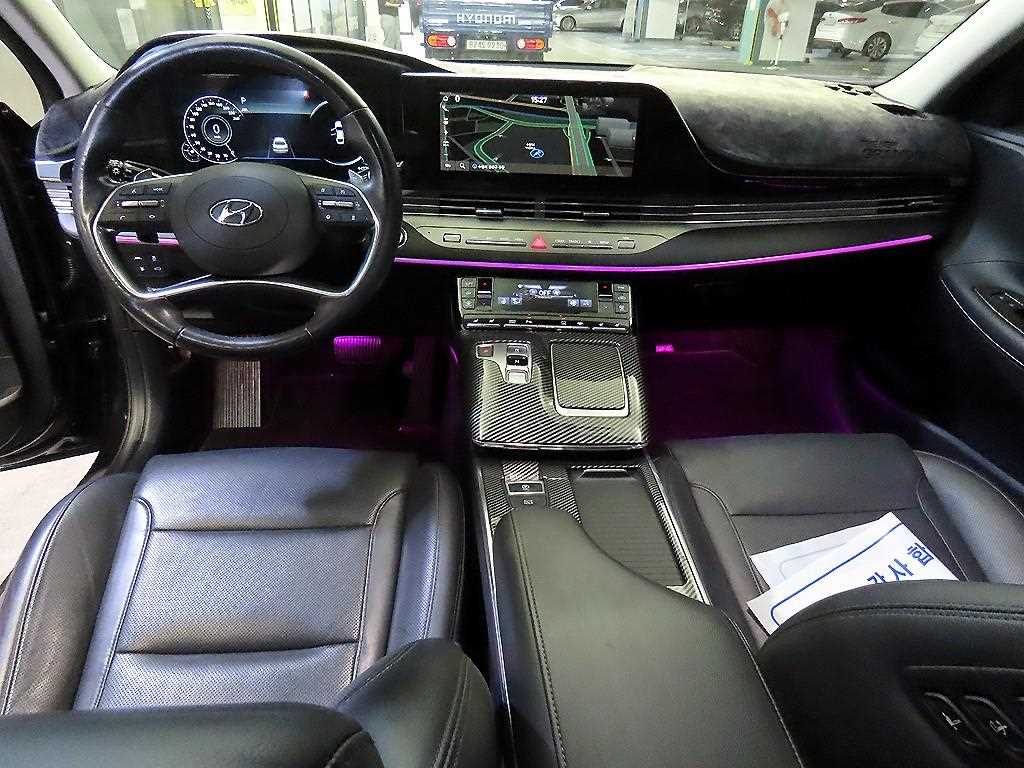 HYUNDAI Grandeur - Vista 10